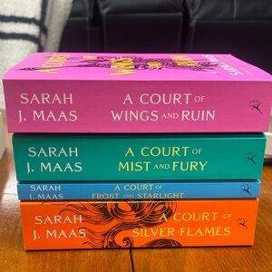 Sarah J. Maas Book Set - Never Used